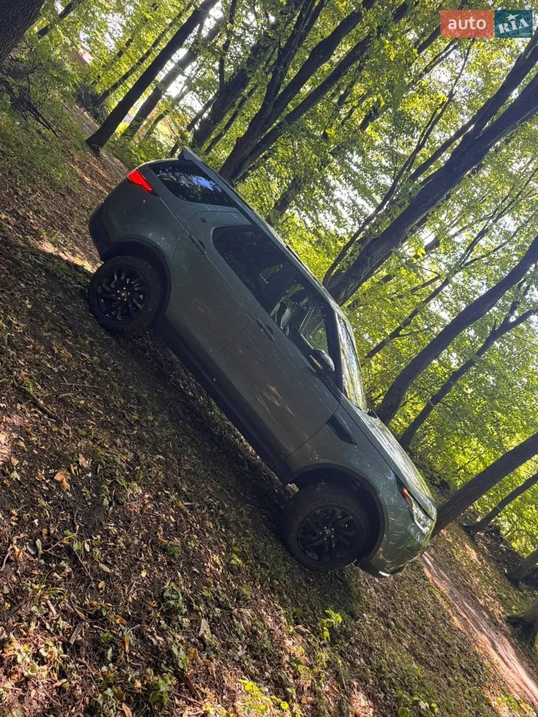 2017 Land Rover Discovery - мініатюра 24