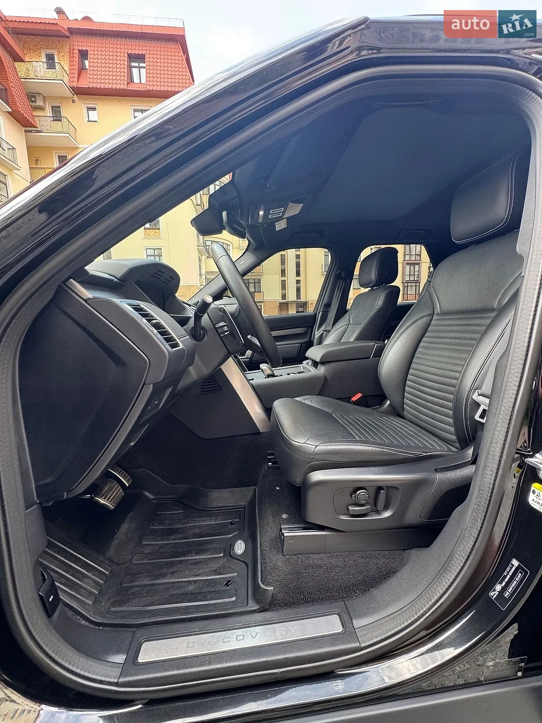2023 Land Rover Discovery - мініатюра 22
