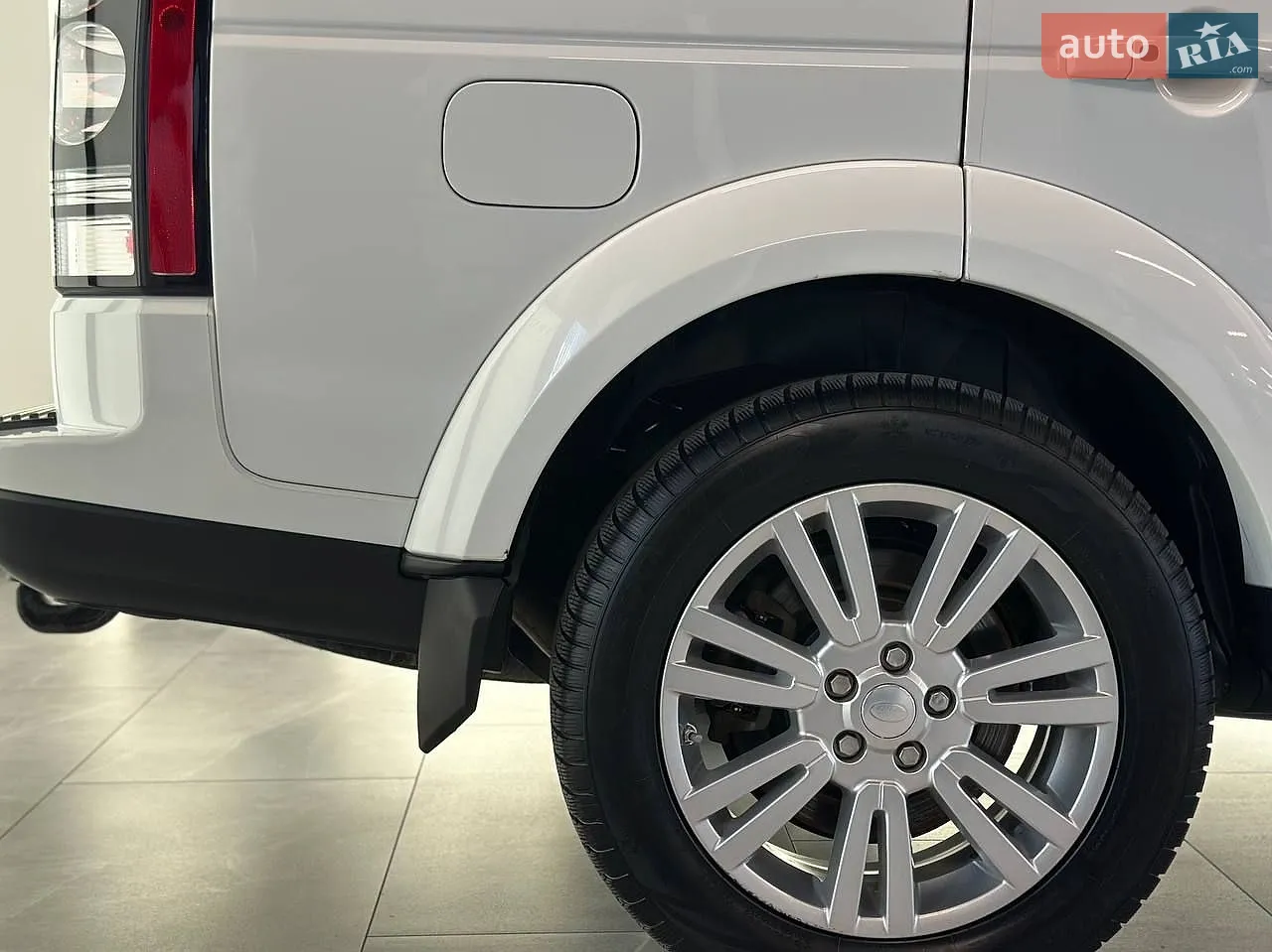 2014 Land Rover Discovery - мініатюра 8