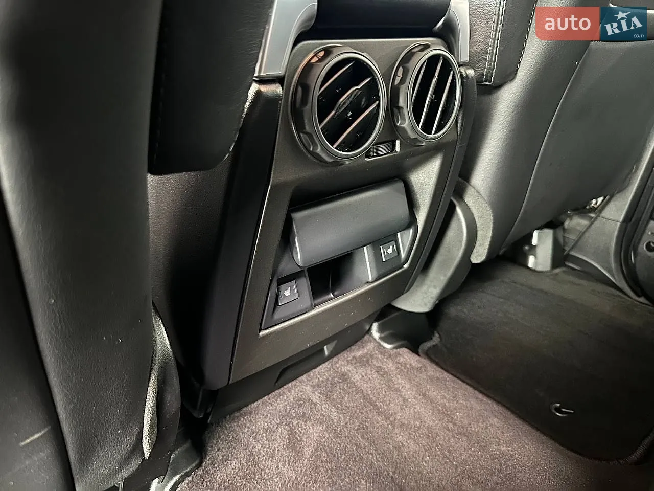2014 Land Rover Discovery - мініатюра 31