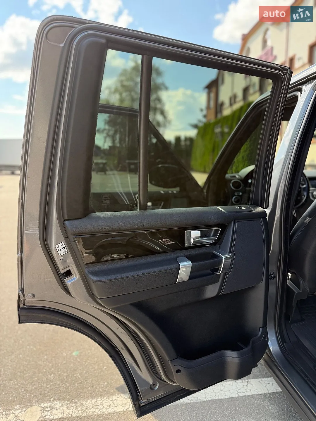 2016 Land Rover Discovery - мініатюра 54