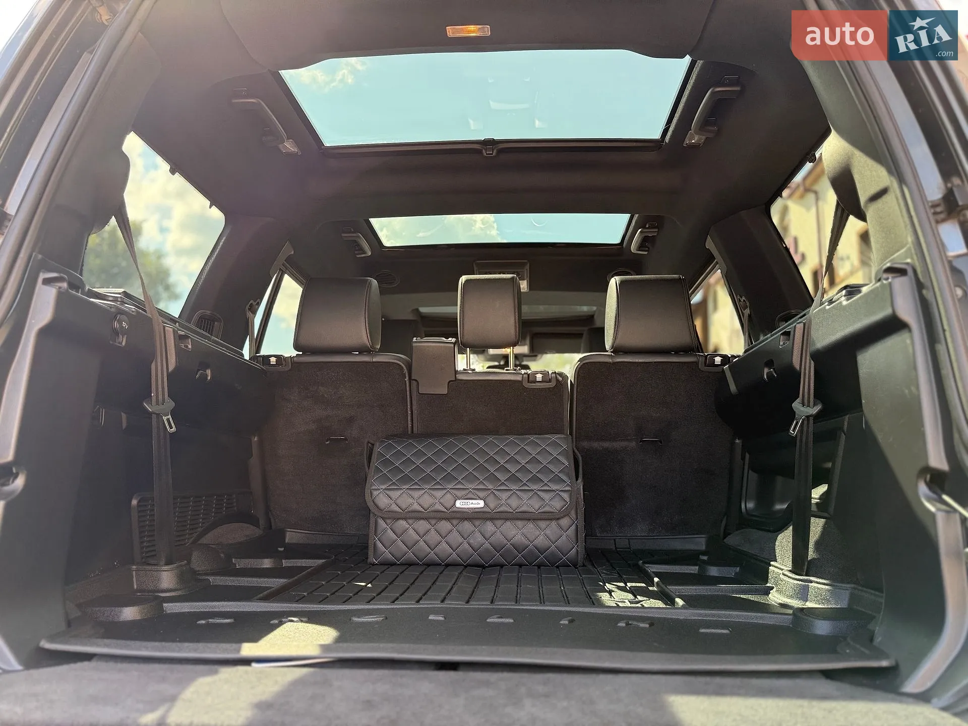 2016 Land Rover Discovery - мініатюра 67
