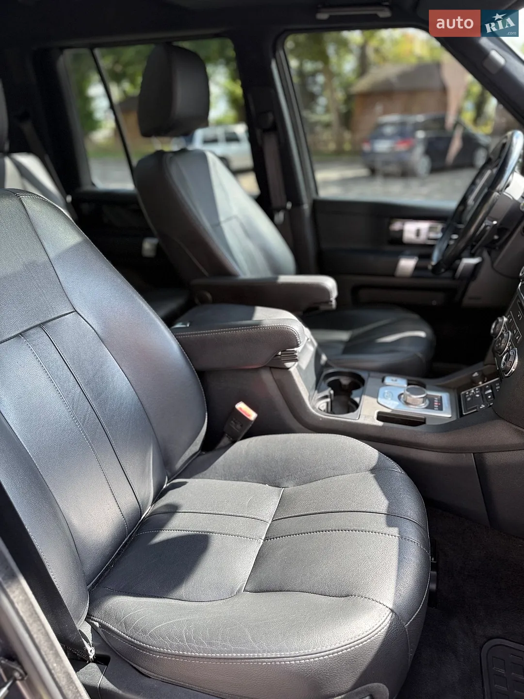 2016 Land Rover Discovery - мініатюра 74