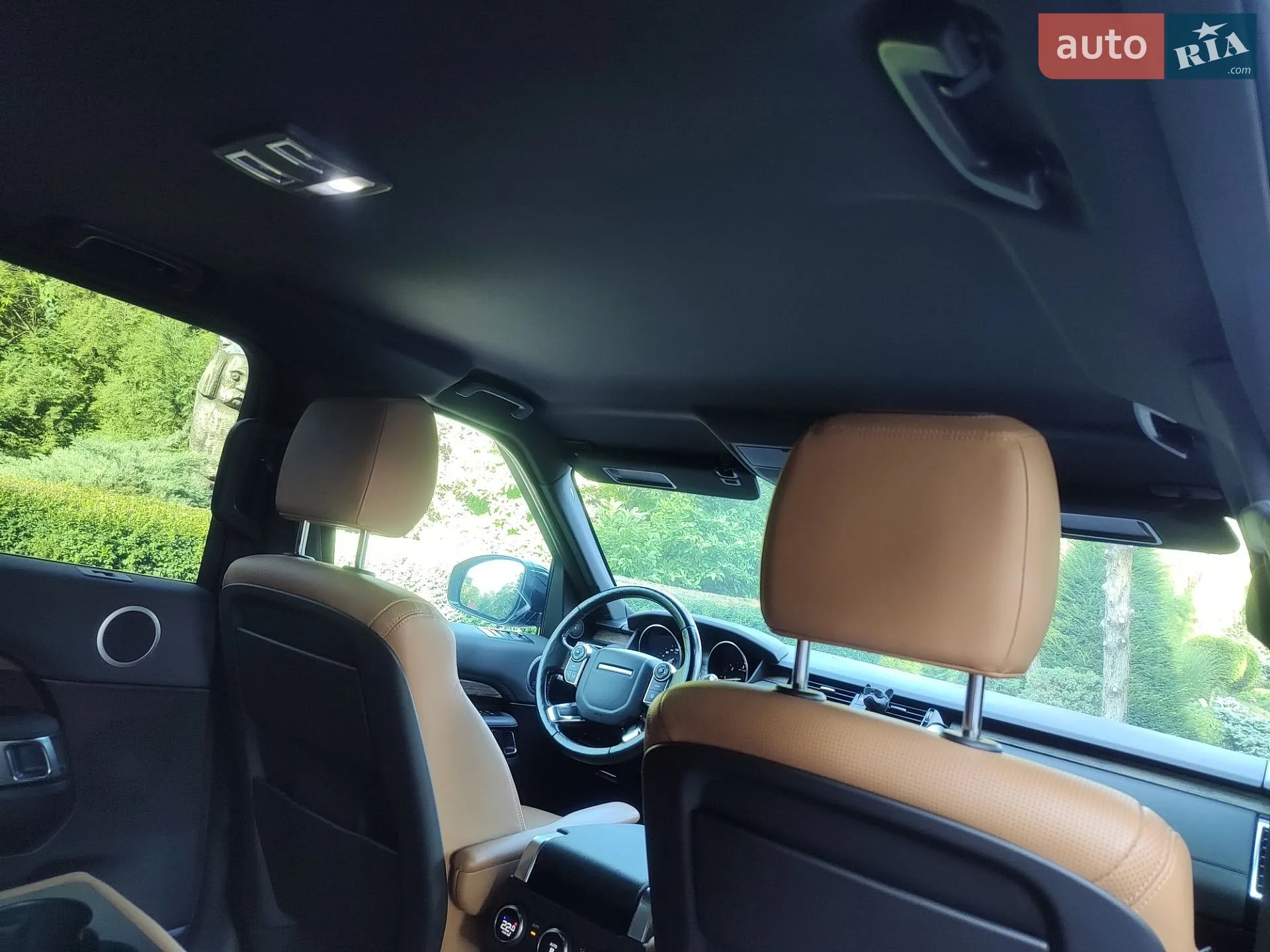 2017 Land Rover Discovery - мініатюра 37