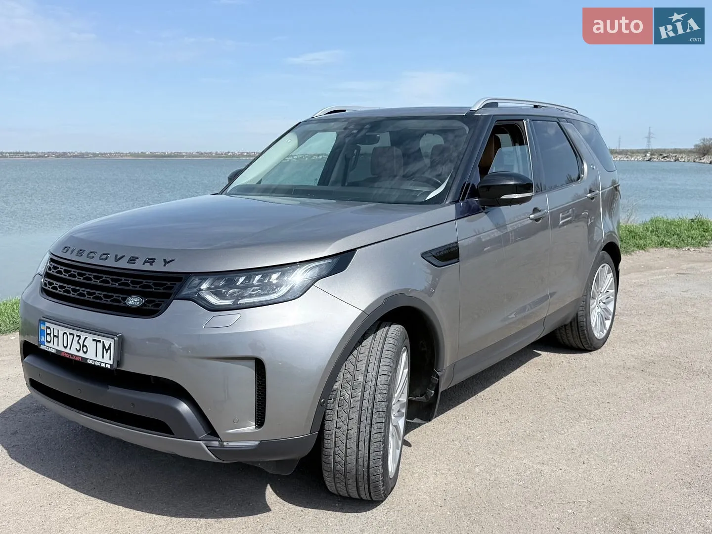 2017 Land Rover Discovery - мініатюра 14
