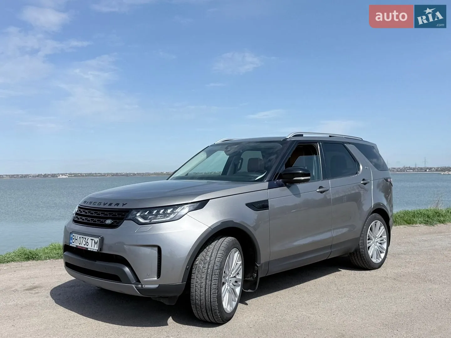 2017 Land Rover Discovery - мініатюра 18