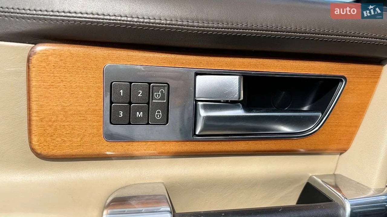 2016 Land Rover Discovery - мініатюра 62