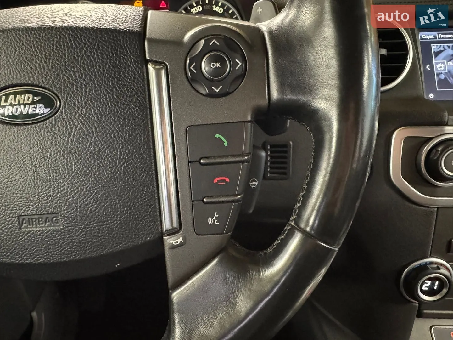 2016 Land Rover Discovery - мініатюра 25