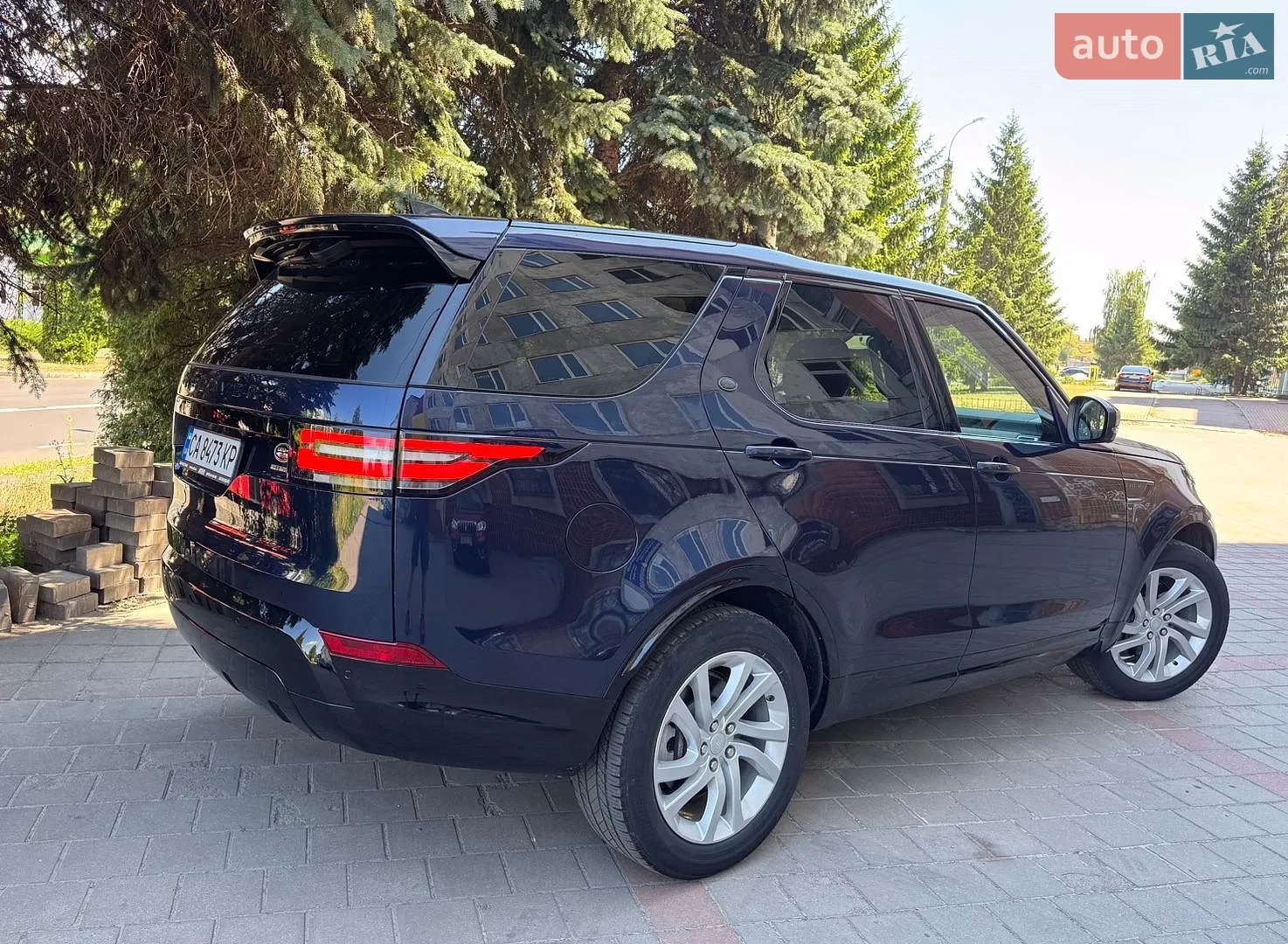 2017 Land Rover Discovery - мініатюра 9