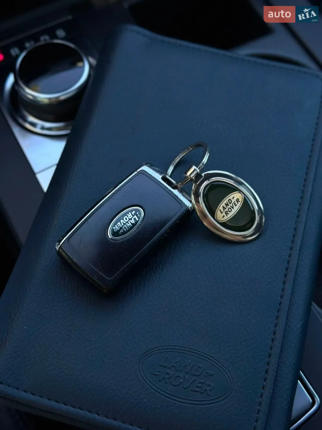 2018 Land Rover Discovery - мініатюра 28