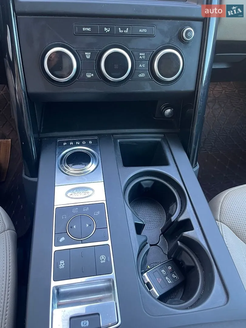 2020 Land Rover Discovery - мініатюра 18