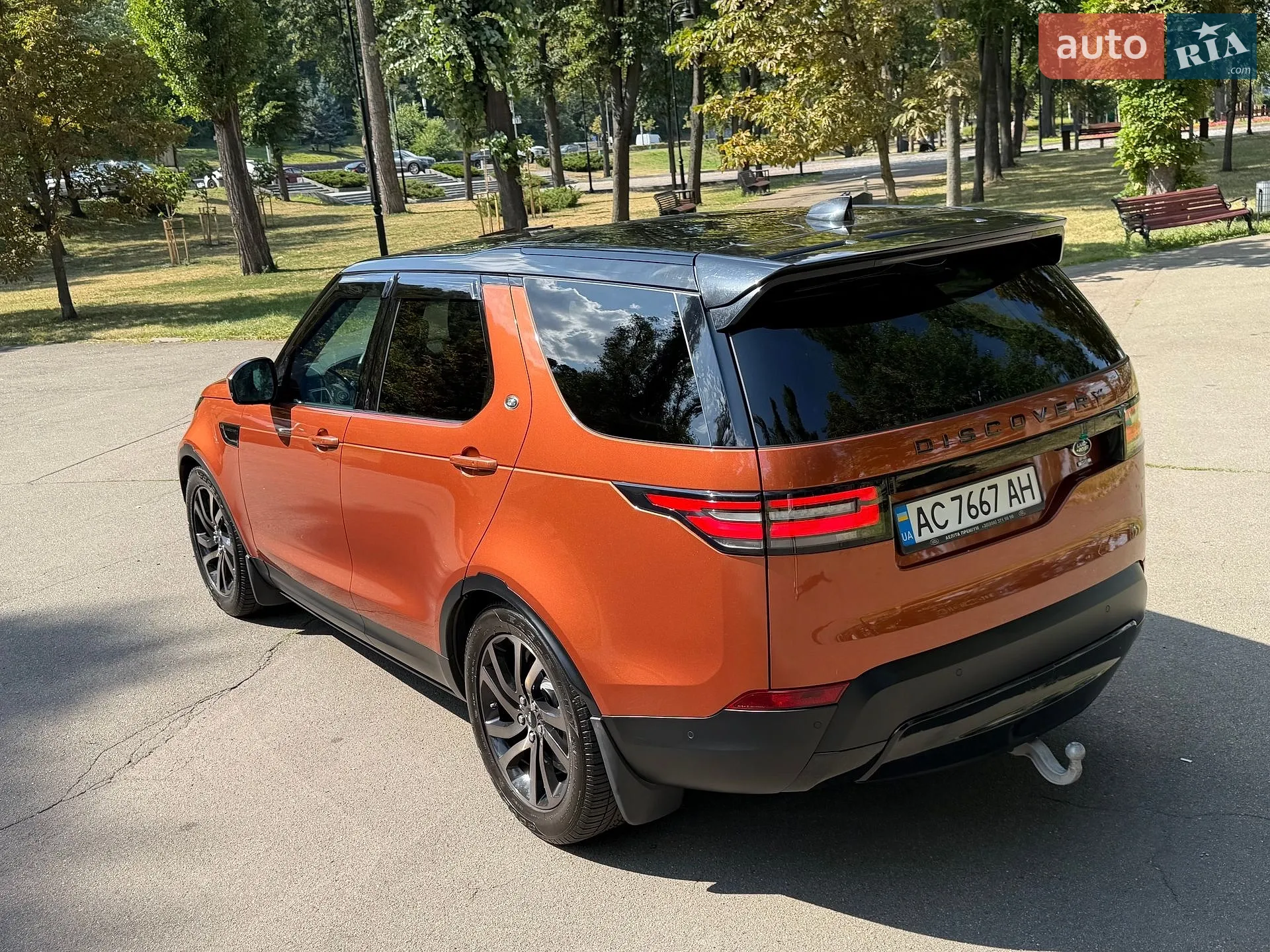 2019 Land Rover Discovery - мініатюра 19