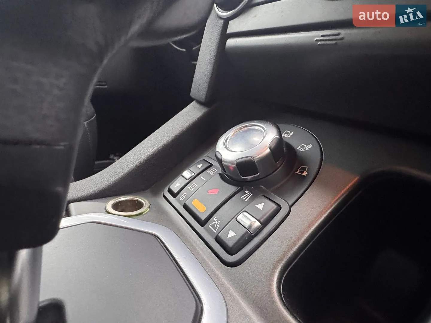 2010 Land Rover Discovery - мініатюра 27