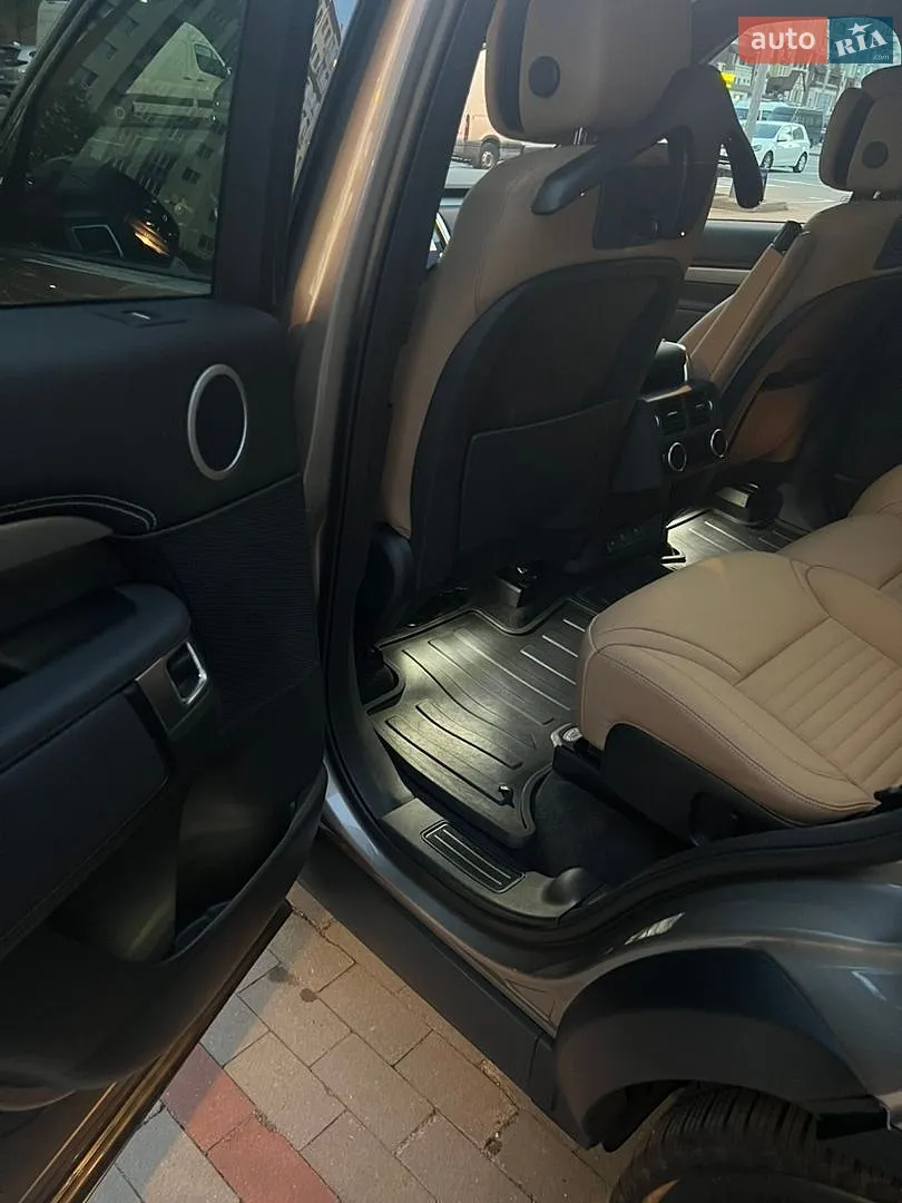 2024 Land Rover Discovery - мініатюра 12