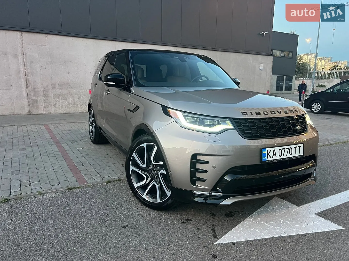 2024 Land Rover Discovery - мініатюра 5