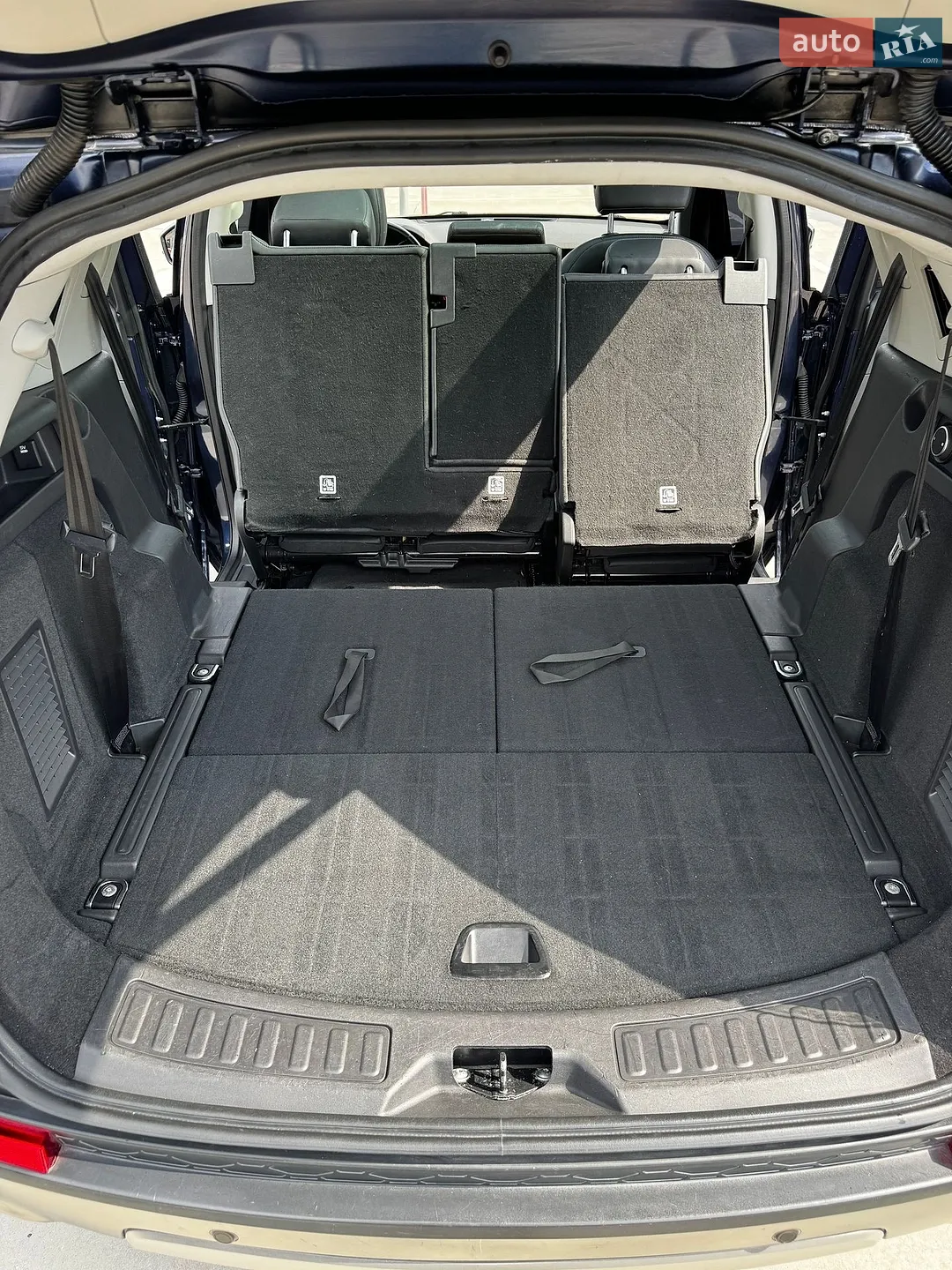 2016 Land Rover Discovery - мініатюра 39
