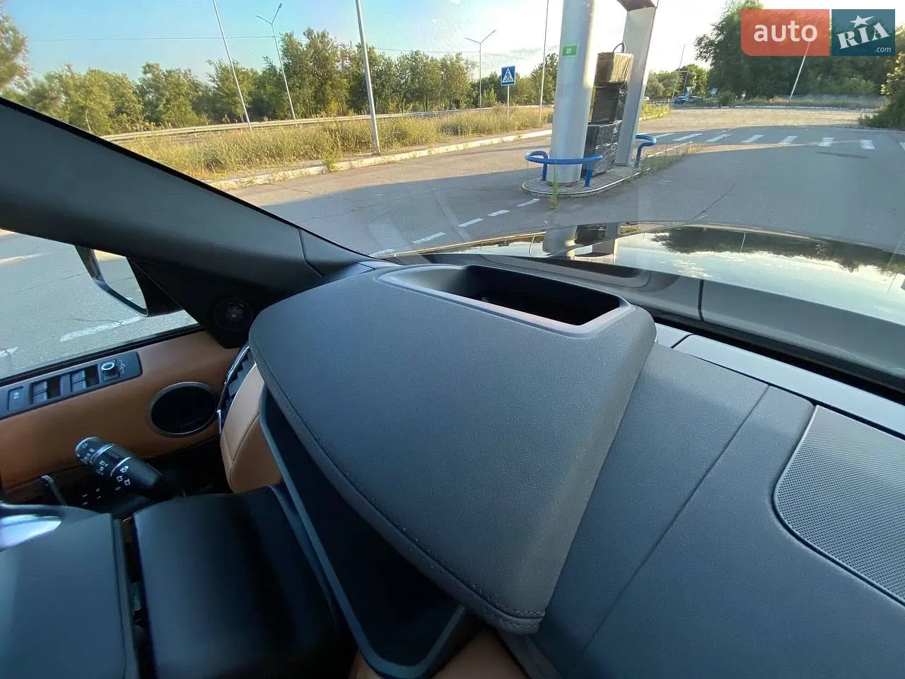 2017 Land Rover Discovery - мініатюра 20