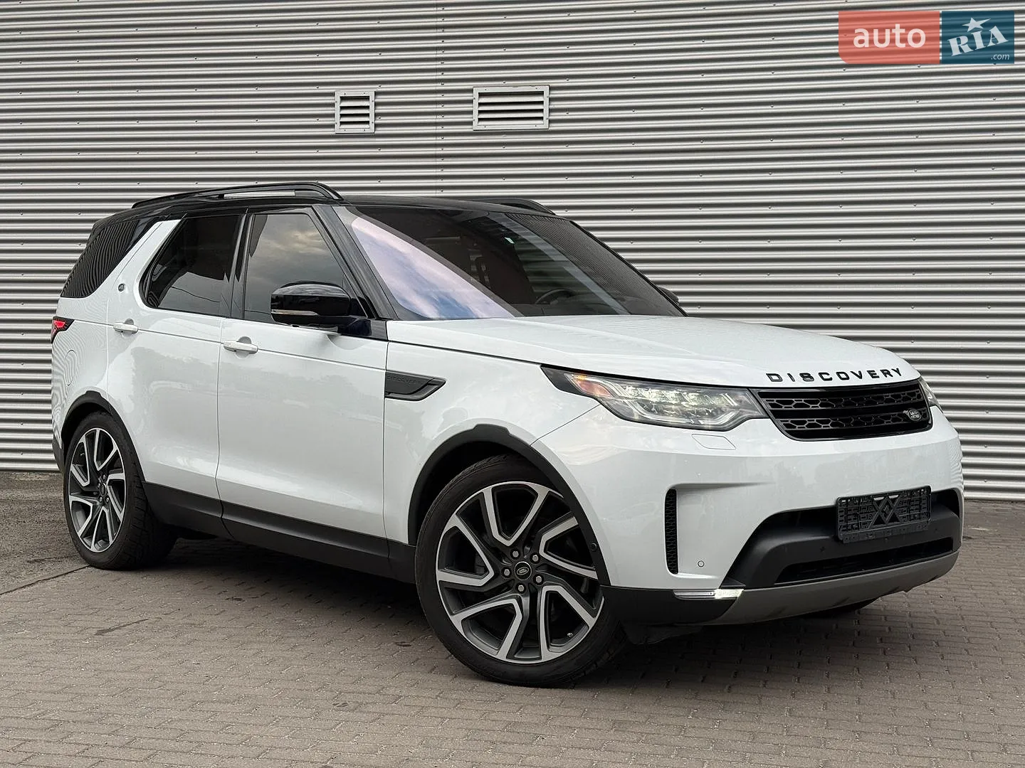 2019 Land Rover Discovery - мініатюра 12