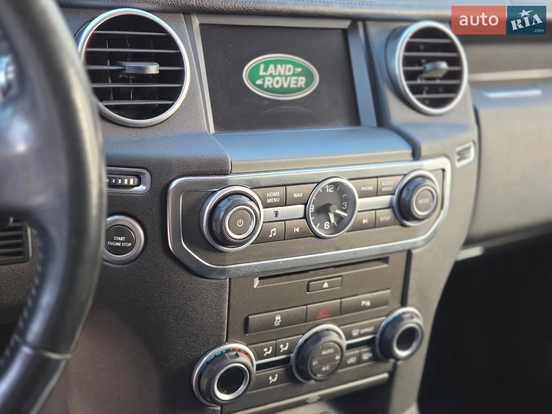2016 Land Rover Discovery - мініатюра 27