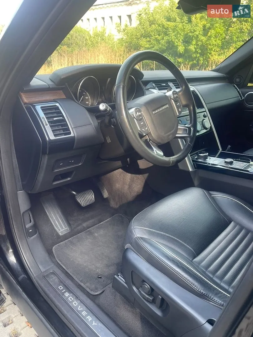 2017 Land Rover Discovery - мініатюра 14