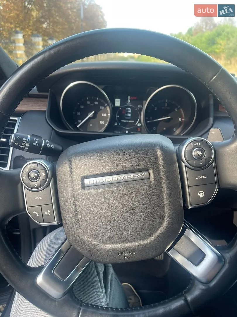 2017 Land Rover Discovery - мініатюра 17