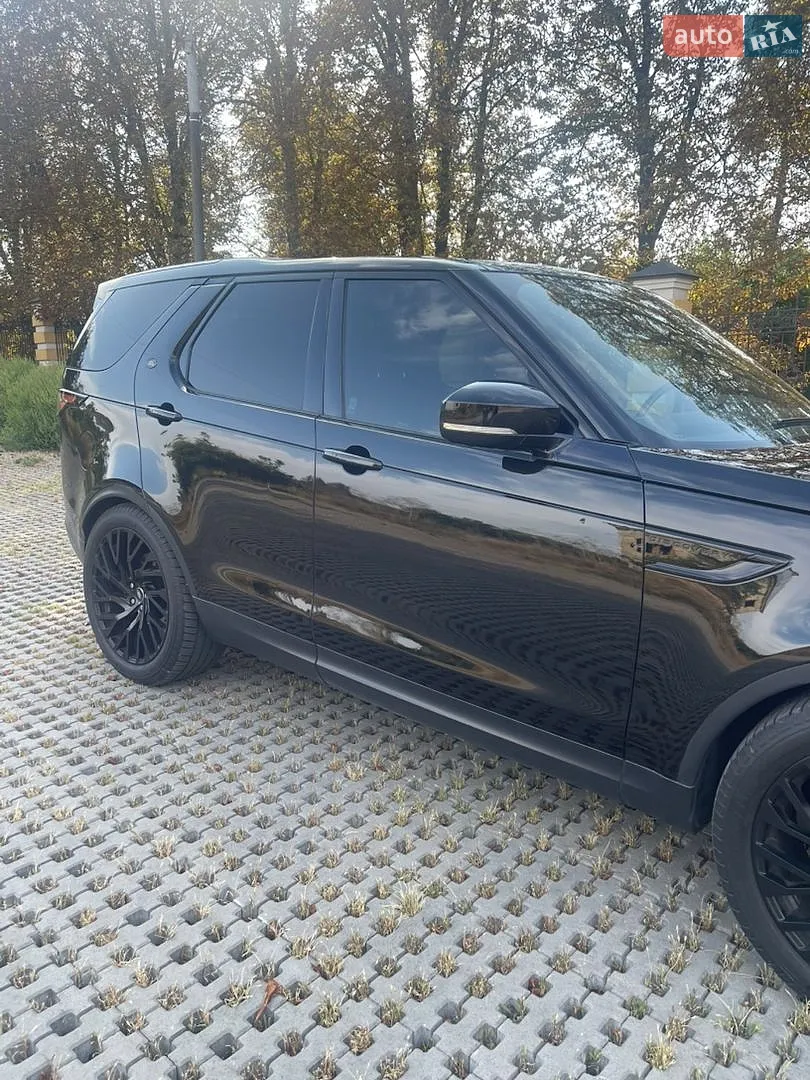 2017 Land Rover Discovery - мініатюра 32