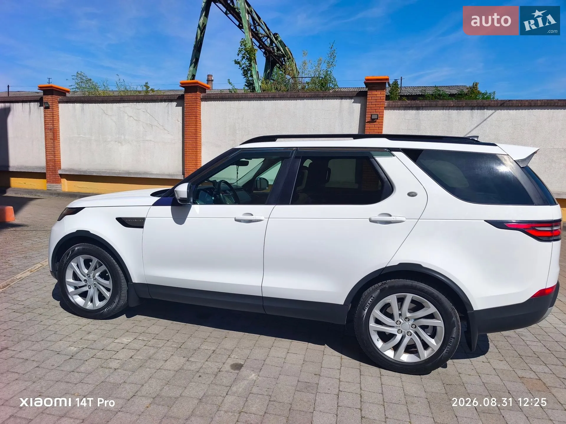 2017 Land Rover Discovery - мініатюра 37