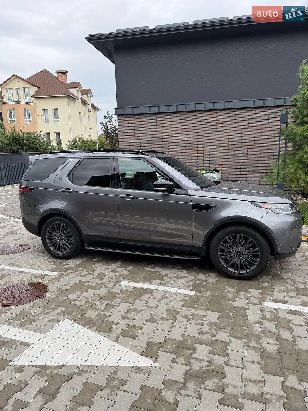 2019 Land Rover Discovery - мініатюра 4