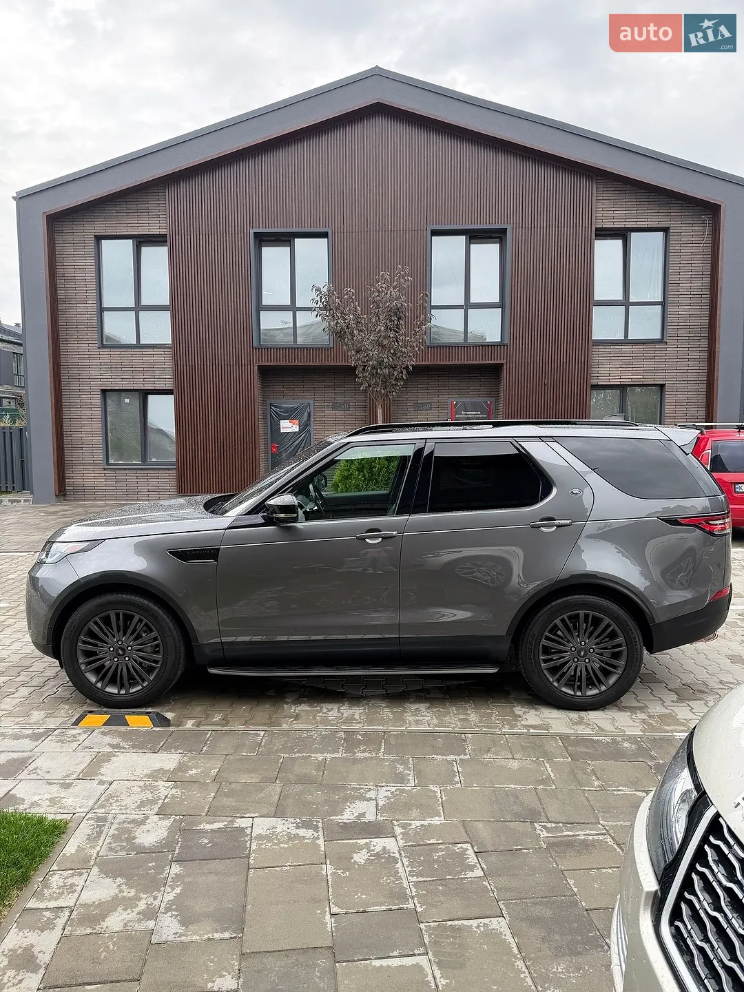 2019 Land Rover Discovery - мініатюра 6