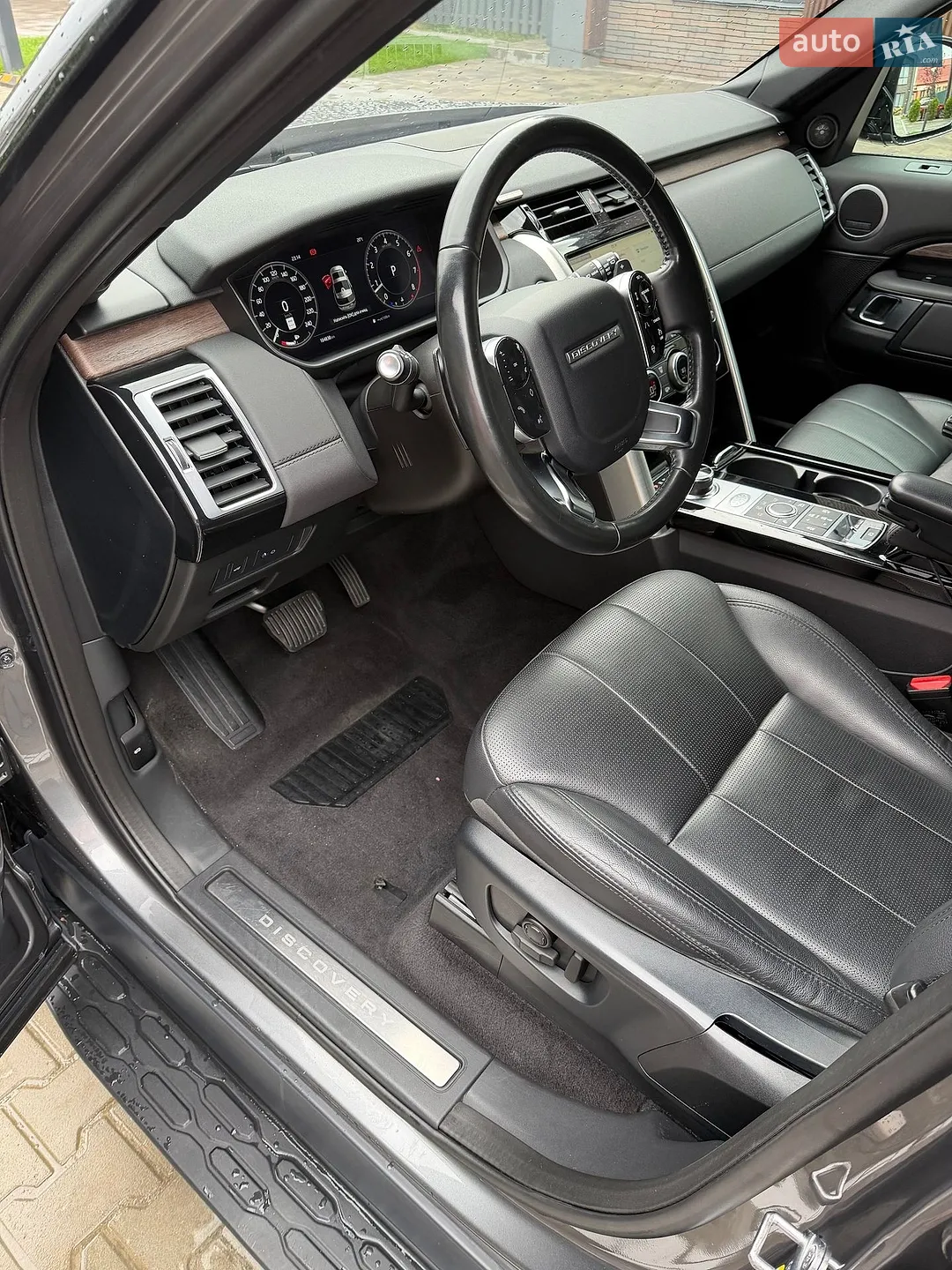 2019 Land Rover Discovery - мініатюра 10