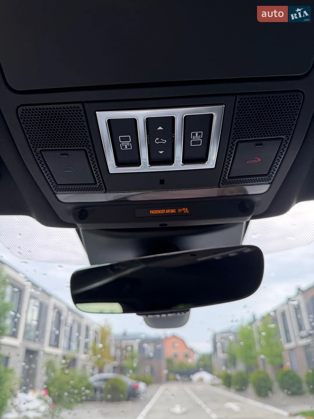 2019 Land Rover Discovery - мініатюра 16