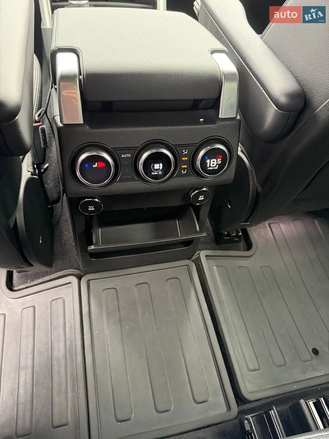 2019 Land Rover Discovery - мініатюра 20