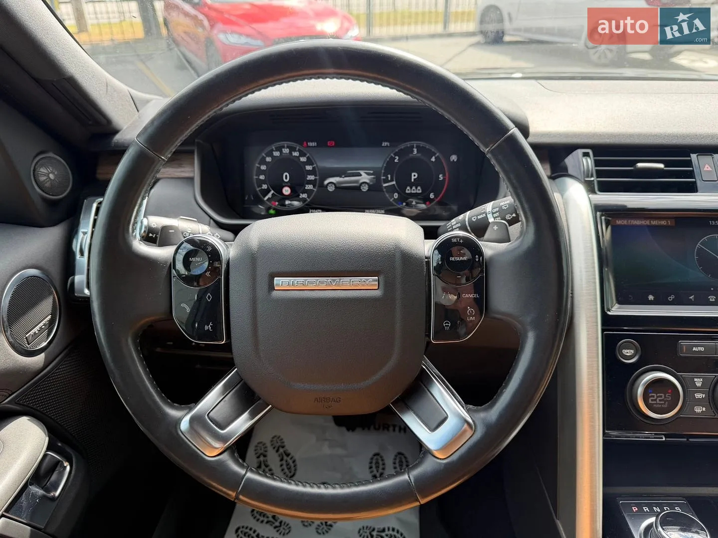 2019 Land Rover Discovery - мініатюра 24