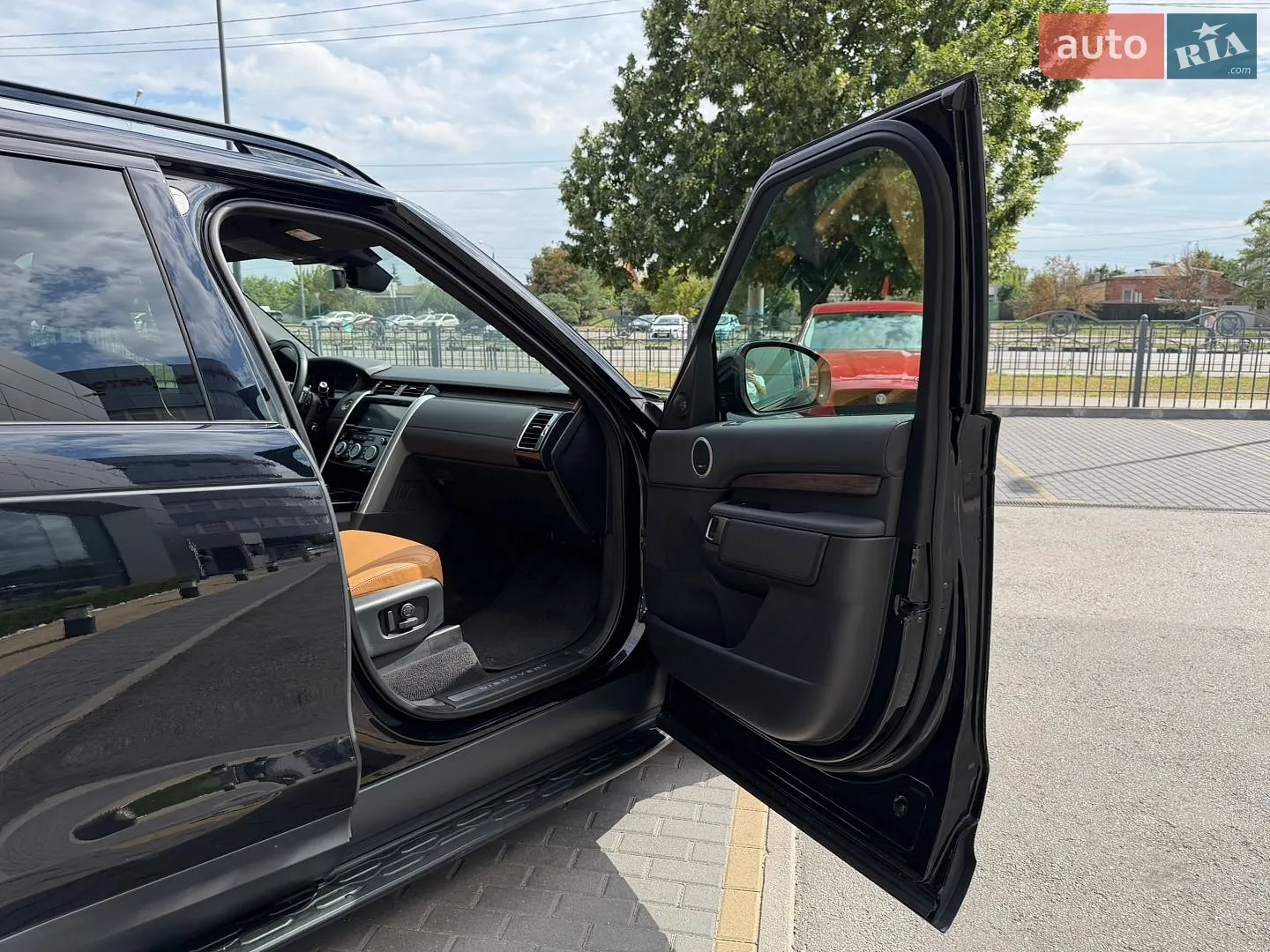 2019 Land Rover Discovery - мініатюра 33