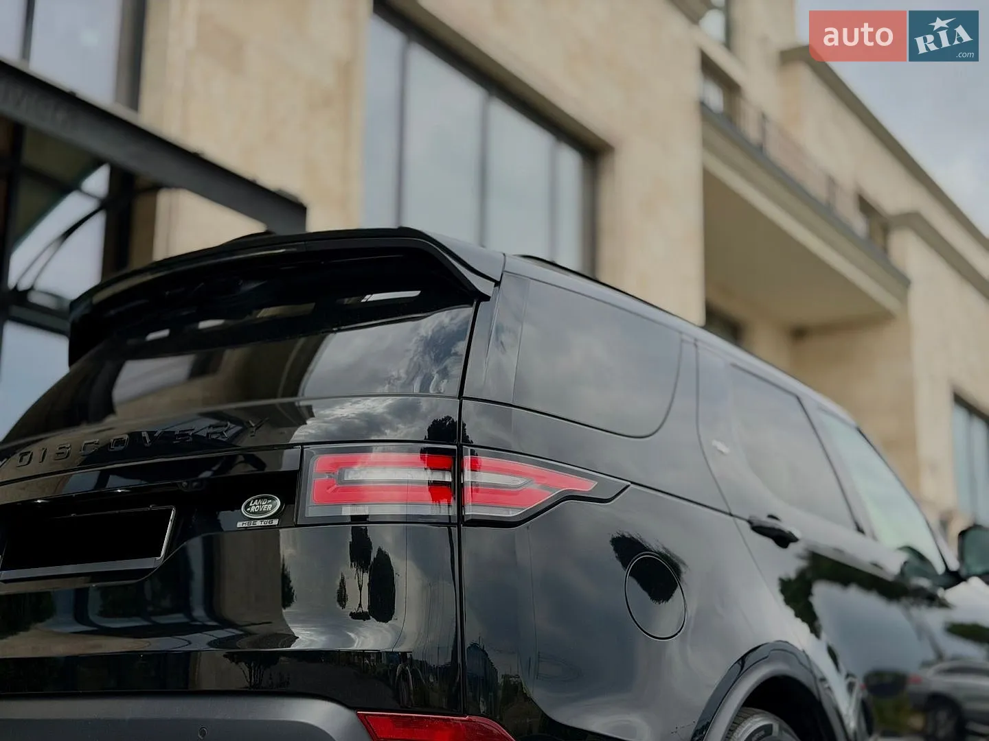 2017 Land Rover Discovery - мініатюра 34