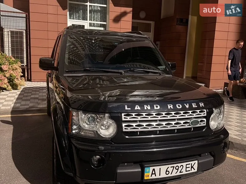 Land Rover Discovery 2013