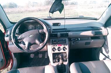 Позашляховик / Кросовер Land Rover Freelander 2000 в 