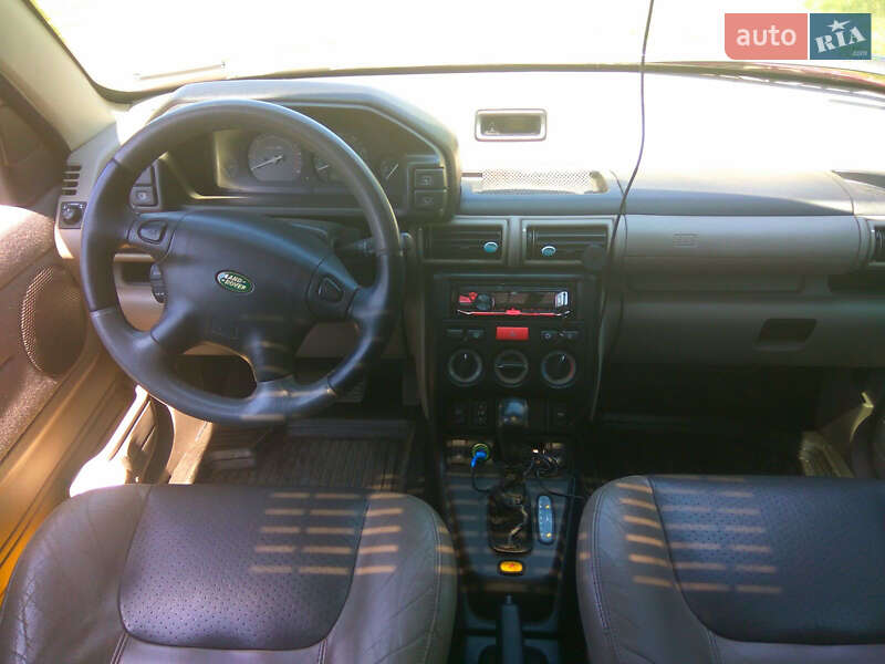 Внедорожник / Кроссовер Land Rover Freelander 2002 в Одессе