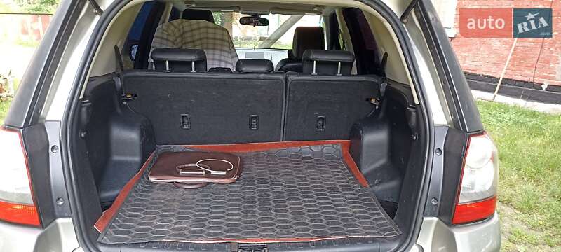 Позашляховик / Кросовер Land Rover Freelander 2011 в Лубнах