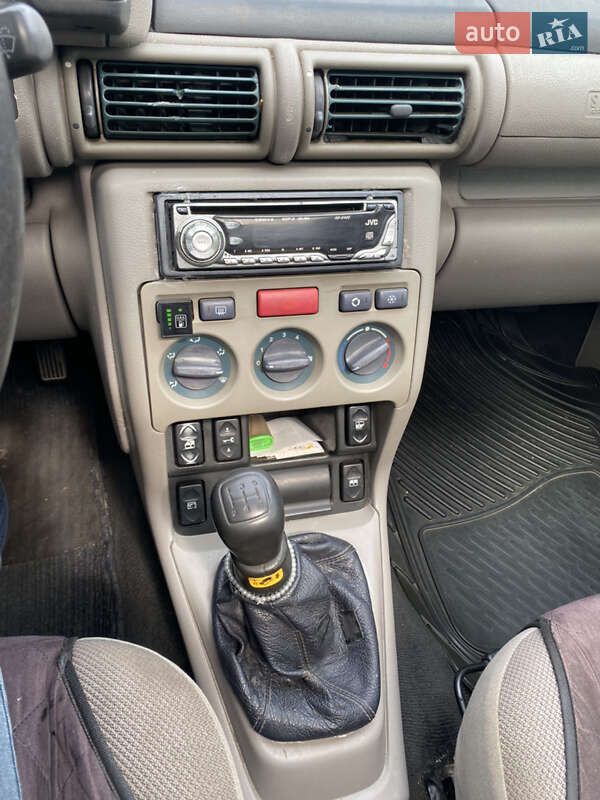 Позашляховик / Кросовер Land Rover Freelander 2000 в Жовкві