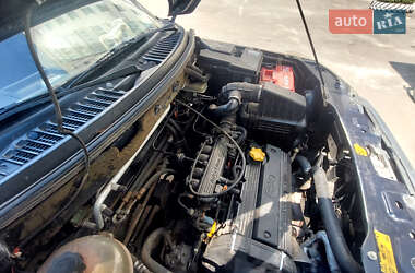 Внедорожник / Кроссовер Land Rover Freelander 2001 в 
