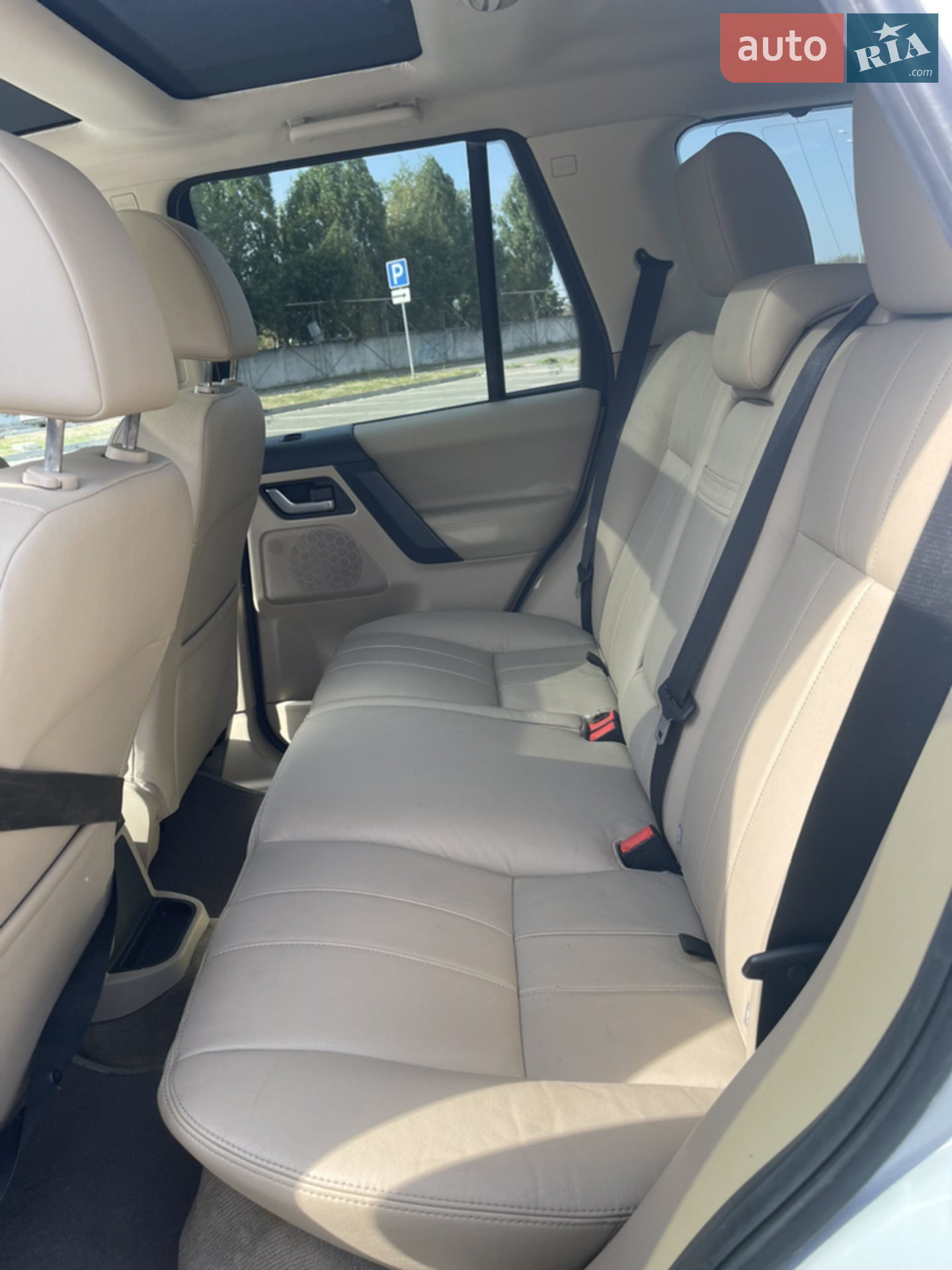 2012 Land Rover Freelander - мініатюра 16