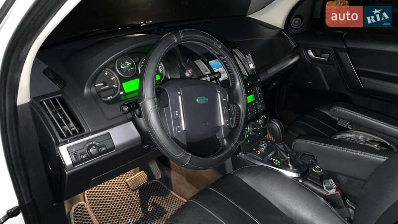 Позашляховик / Кросовер Land Rover Freelander 2011 в Лубнах