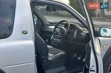 Позашляховик / Кросовер Land Rover Freelander 2004 в 