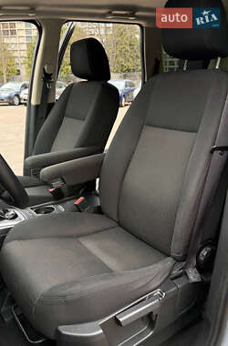 Позашляховик / Кросовер Land Rover Freelander 2013 в 