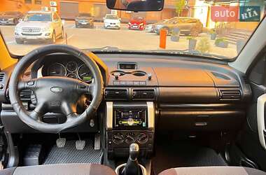 Позашляховик / Кросовер Land Rover Freelander 2004 в 