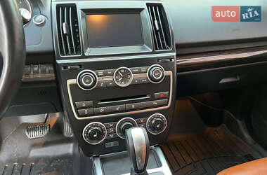 Позашляховик / Кросовер Land Rover Freelander 2013 в 