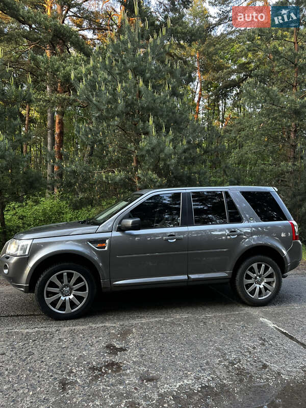 Внедорожник / Кроссовер Land Rover Freelander 2008 в Остроге