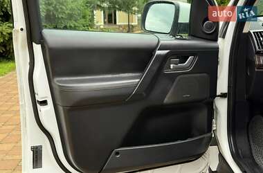 Внедорожник / Кроссовер Land Rover Freelander 2012 в 