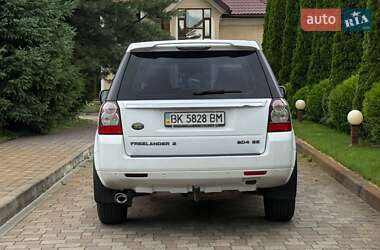 Внедорожник / Кроссовер Land Rover Freelander 2012 в 